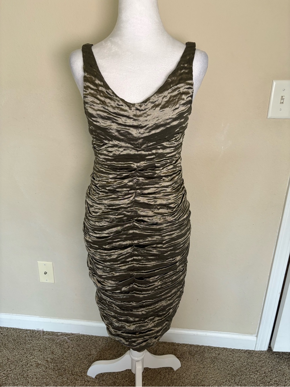 Nicole Miller Women’s Ruched Metallic Cockail Dress Bronze/Charcoal Size 4